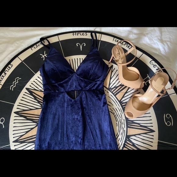 Windsor V-neck Sleeveless Velvet Bodycon Dress size Small - Picture 2 of 7